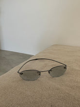 Load image into Gallery viewer, Vintage Rare 1997 Gucci Sunglasses
